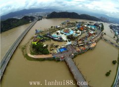 浙江50年一遇特大暴雨， 當地上萬人緊急撤離